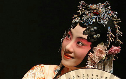 杜丽娘：《牡丹亭》中汤显祖描写得最成功的人物
