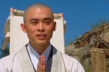 乔峰一生无败绩,若乔峰不死虚竹能超越他的?