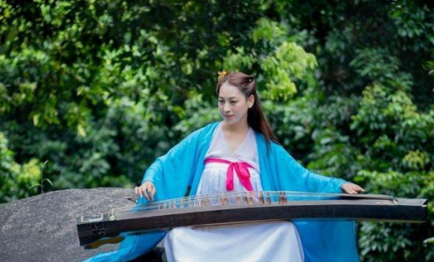 《点绛唇·波上清风》的作者是谁?此作者才能堪比李清照!