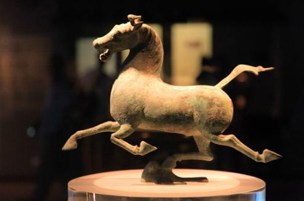 &ldquo;马踏飞燕&rdquo;是什么？&ldquo;马踏飞燕&rdquo;有什么来历和含义？