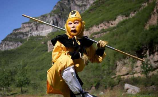 孙悟空为什么将金箍棒放进耳朵里？金箍棒最大的特点是什么？