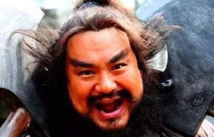 宋江是怎么搞定李逵和武松的？为什么十两银子就搞定了武松？