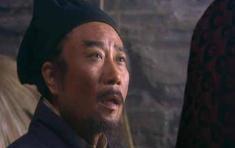 黄文炳对宋江做了什么？为什么宋江刚被救就执意要杀黄文炳？