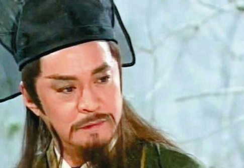 岳不群为什么要学辟邪剑法？难道独孤九剑不如辟邪剑法吗？